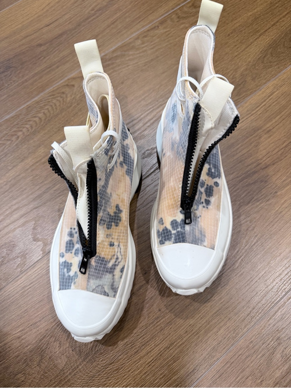 Converse Run Star Hike High 'Washed Florals' Sneakers Womens Size 7/ EU38
